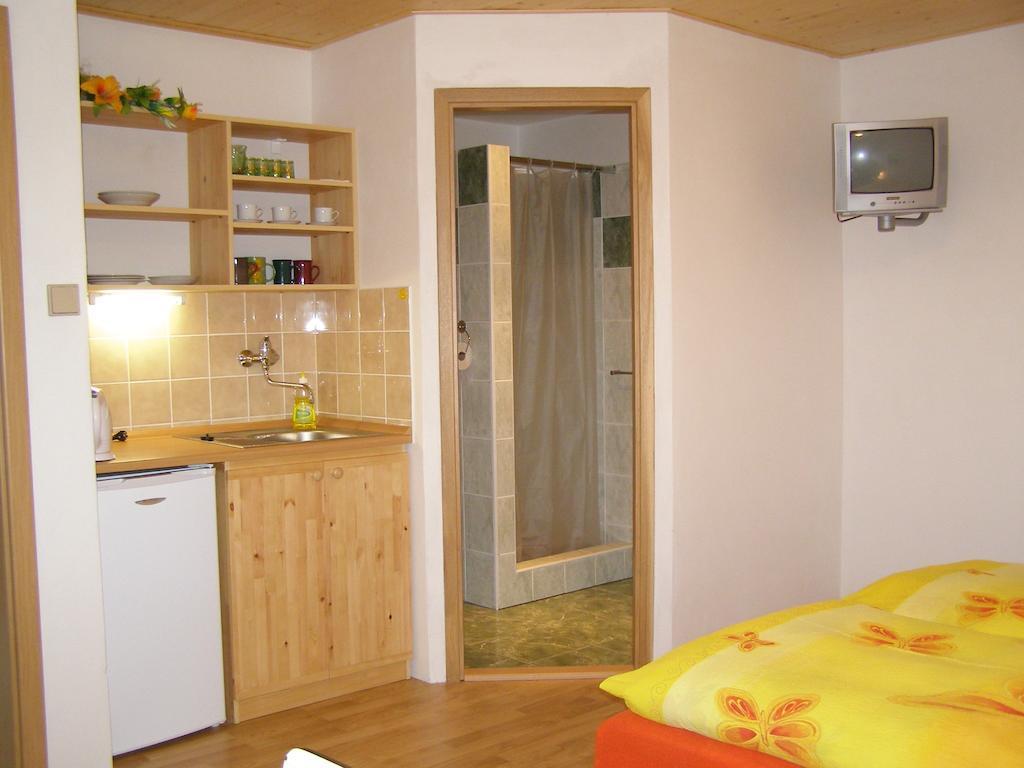 Privat Liptov 11 Apartment Liptovský Mikuláš Стая снимка